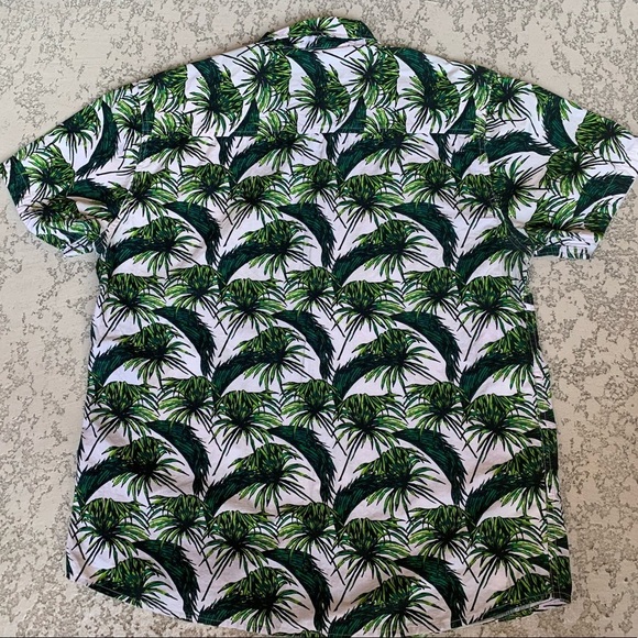 Hawaiian Shirt - Picture 4 of 4